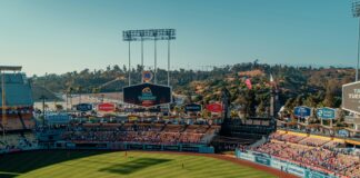 Dodgers Rookie Alfonzo Debuts Hours After Family Deaths