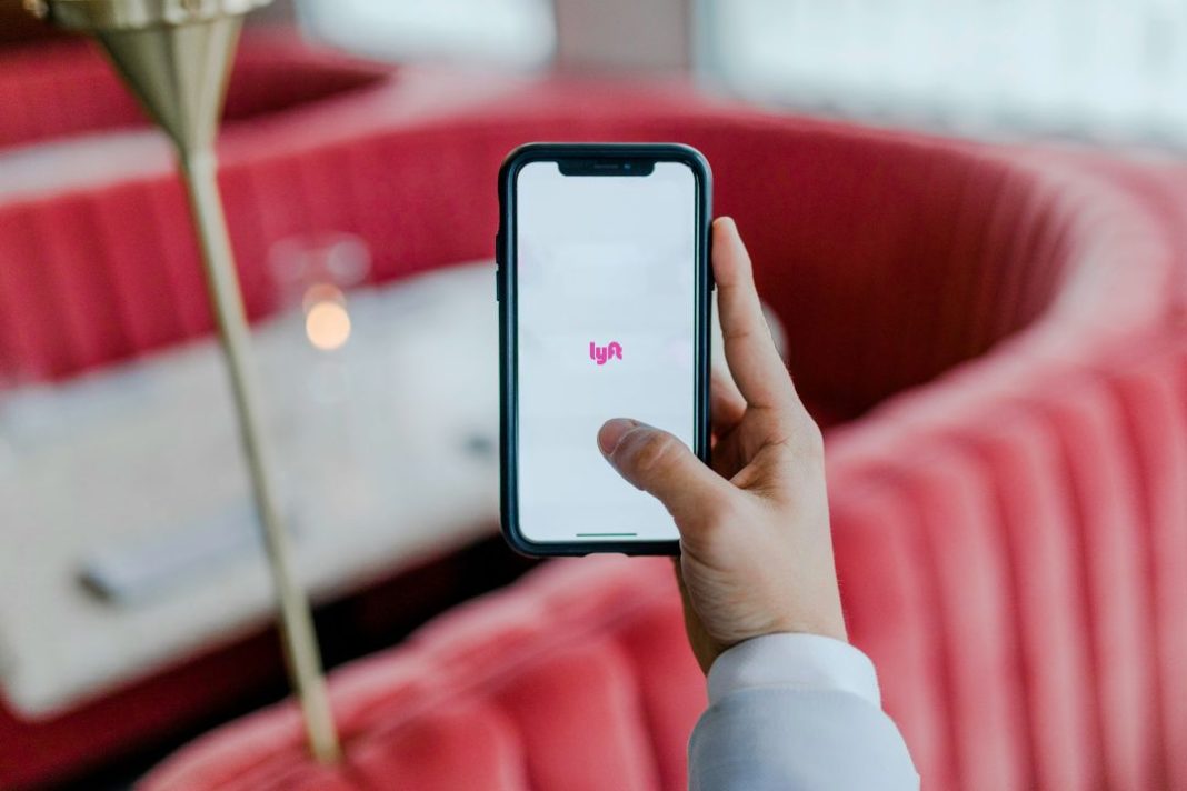austin-distel-WO23uj_8EUU-unsplash
